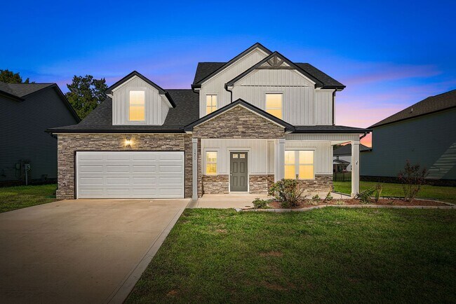 Primary Photo - Luxury Meets Comfort: 5-Bed Beauty with Ch...