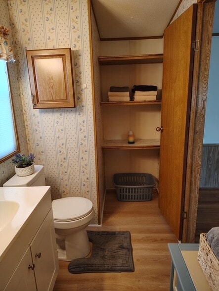 Building Photo - 6855 Coconut Grove Cir