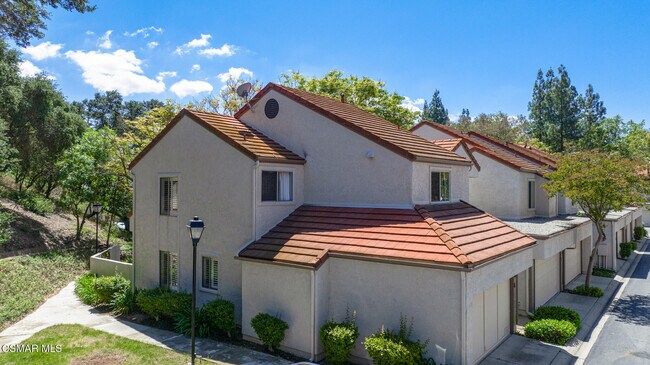 Building Photo - 408 Via Colinas