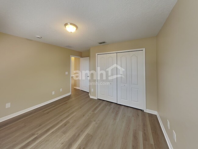 Building Photo - 1075 Princeton Dr