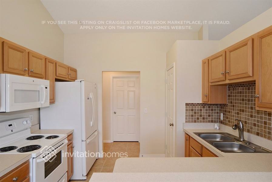 Building Photo - 1613 SW California Blvd
