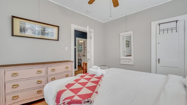 Building Photo - 1219 Washington Ave