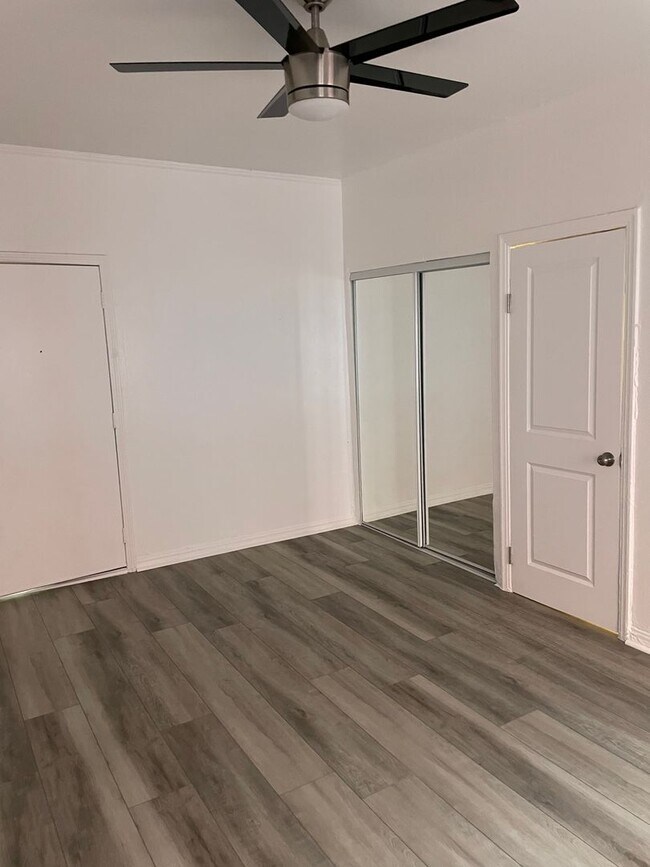 Interior Photo - 1438 Wright LLC