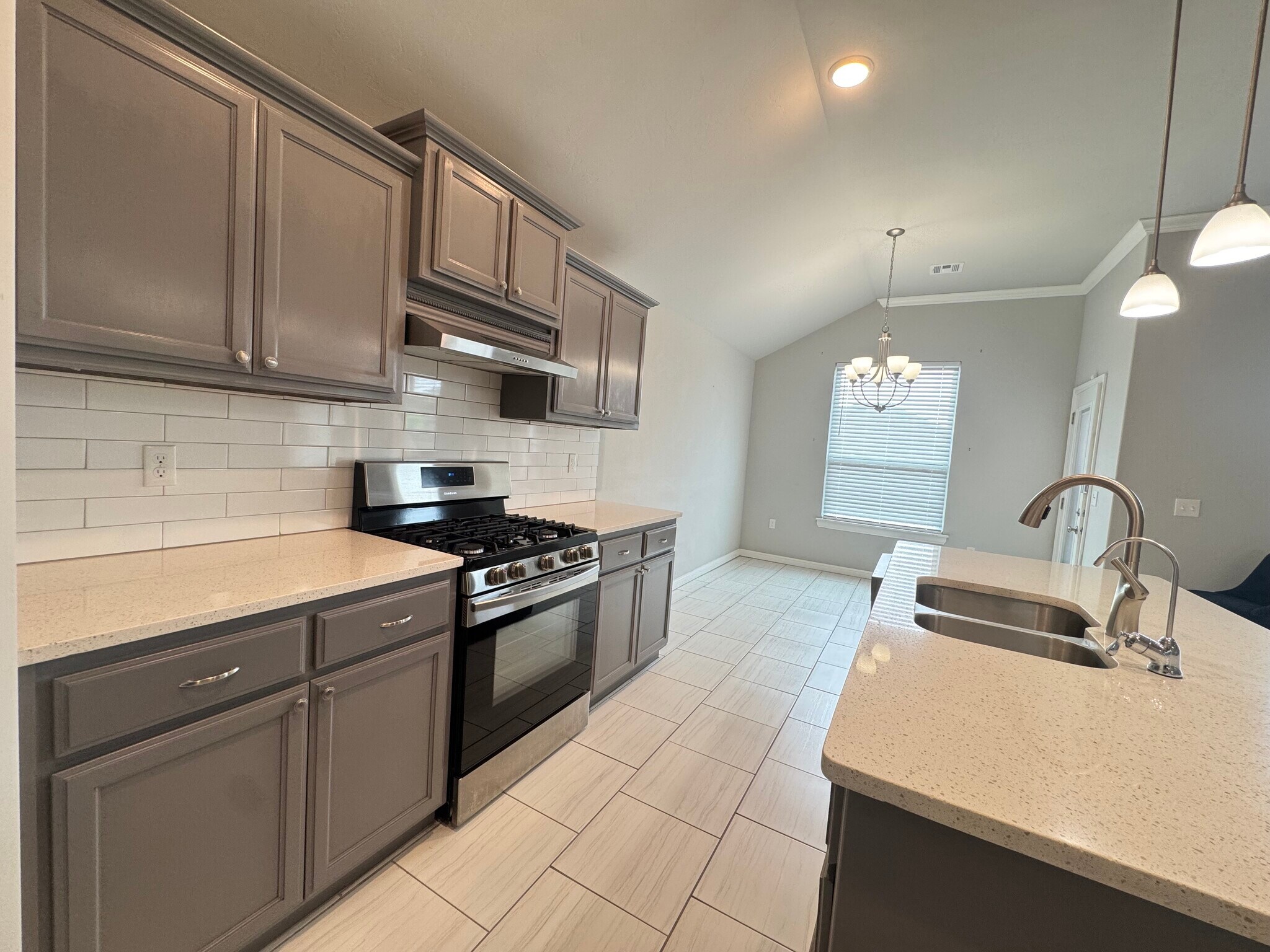 Building Photo - 9104 SW 47th St