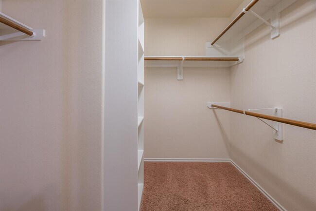 Building Photo - 18 Whitekirk Pl