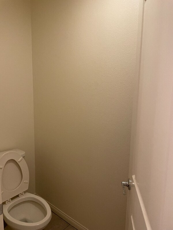 Building Photo - 335 N Fenimore Ave