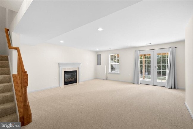 Building Photo - 927 Buttonwood Terrace NE