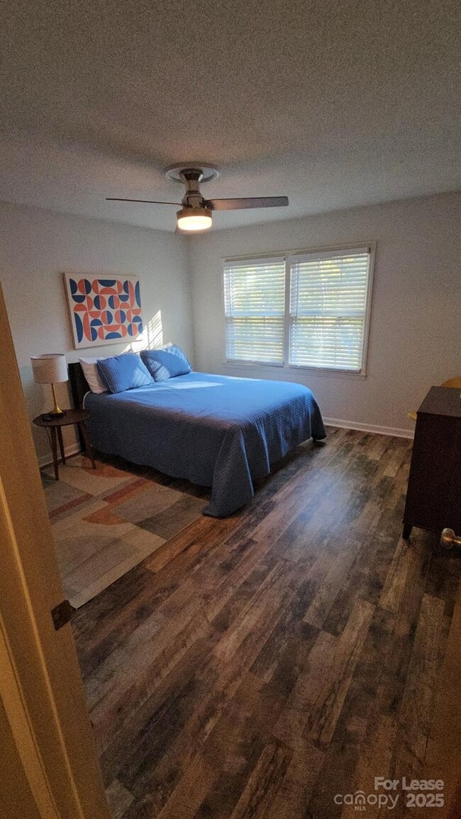 Building Photo - 849 Nottingham Dr