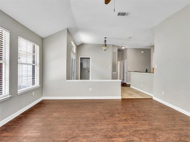 Building Photo - 10300 Ashmont Dr