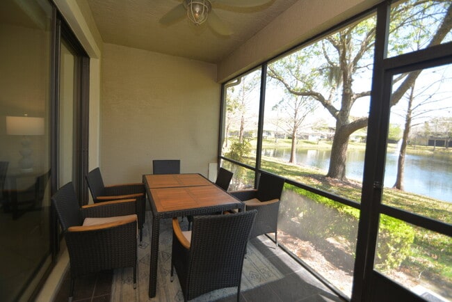 Building Photo - Furnished townhome! Located in Plantation ...