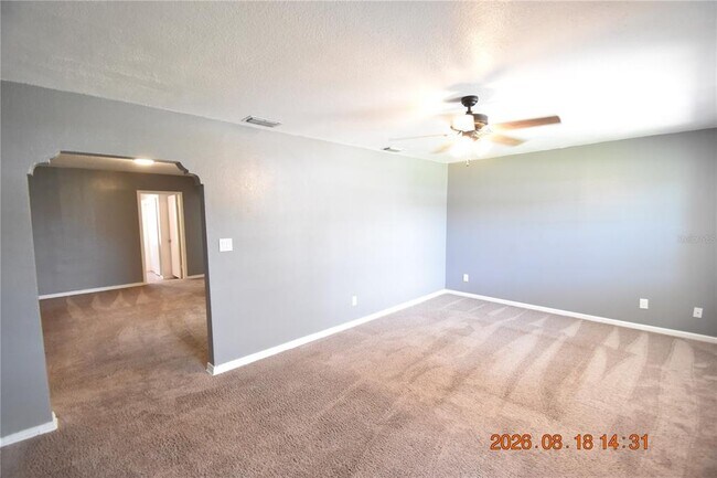 Building Photo - 212 N Clearview Ave