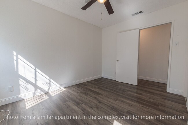 Building Photo - 5310 S Van Ness Ave