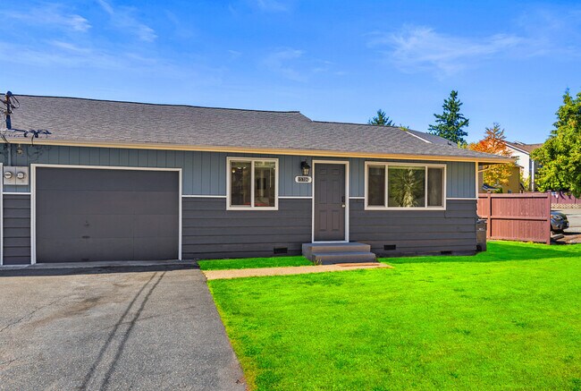 Building Photo - 15706 Ash Way