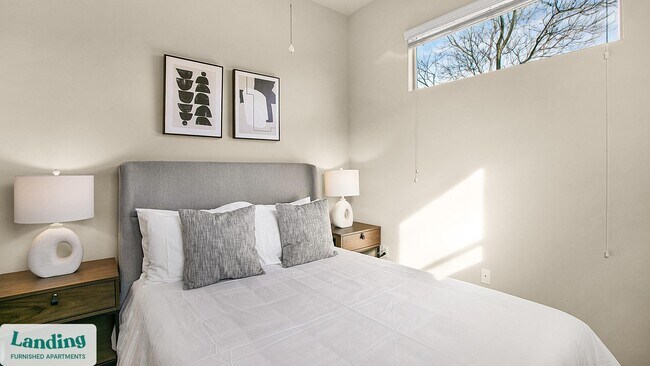 Building Photo - 1505 Fort Clarke Blvd