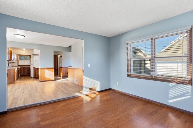 Building Photo - 108 Depere St