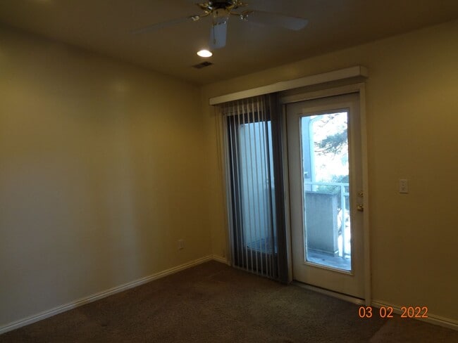 Building Photo - 650 N 500 W