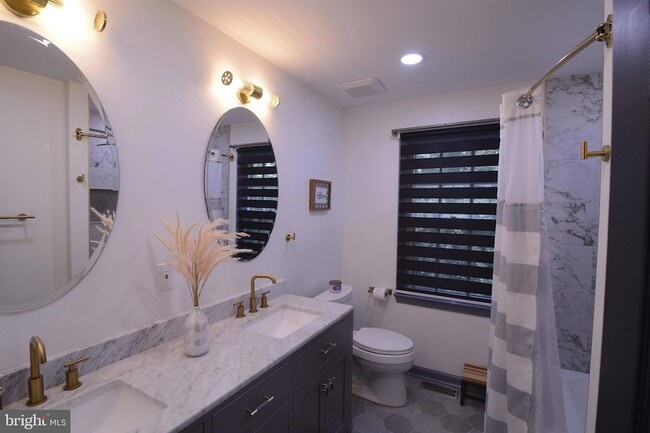 Building Photo - 4904 Forest Creek Ct