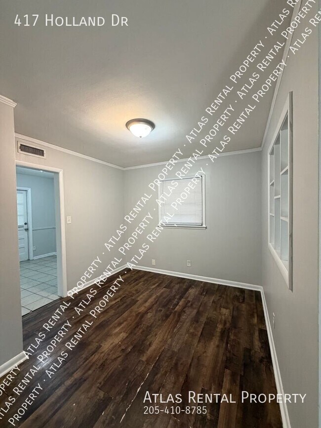 Building Photo - 417 Holland Dr