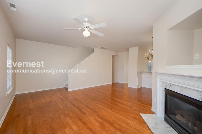 Building Photo - 322 Linden Park Ln