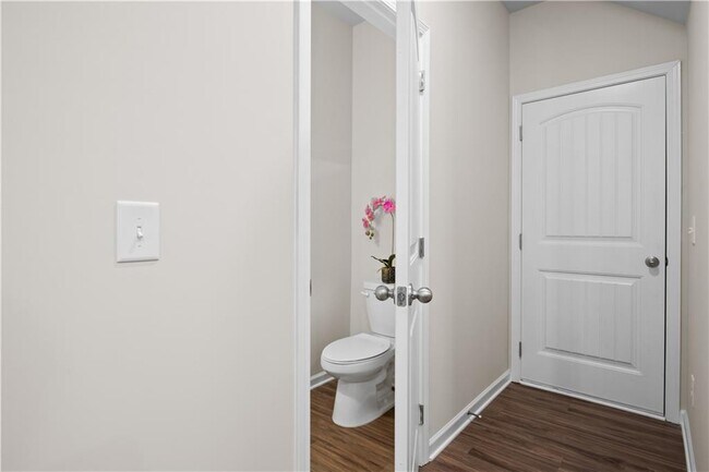 Building Photo - 284 Whitetail Cir