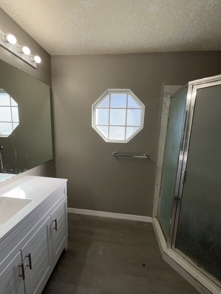 Building Photo - 240 Dalton Dr