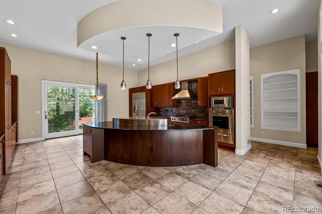 Building Photo - 11 Sommerset Cir