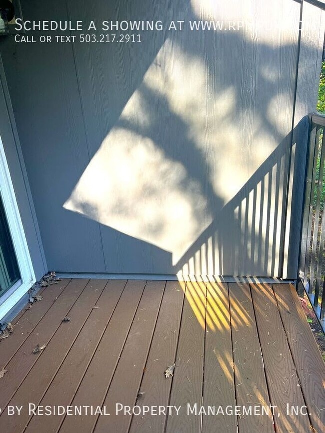 Building Photo - 12618 NW Barnes Rd