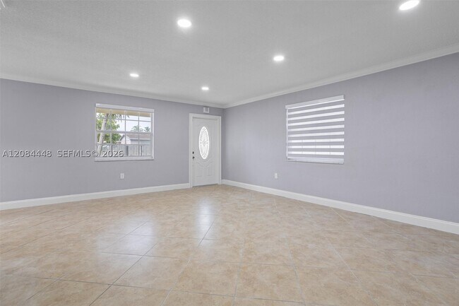 Building Photo - 3240 SW 69th Ave