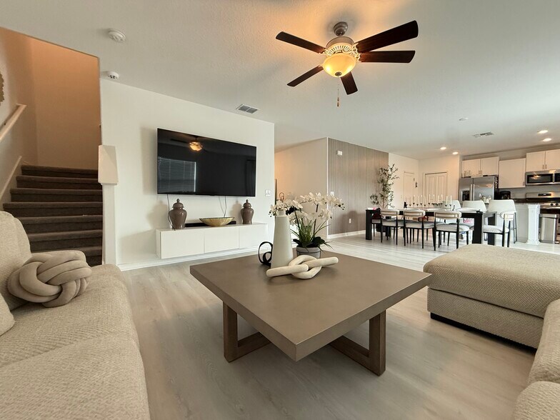 Building Photo - 4011 86th St E