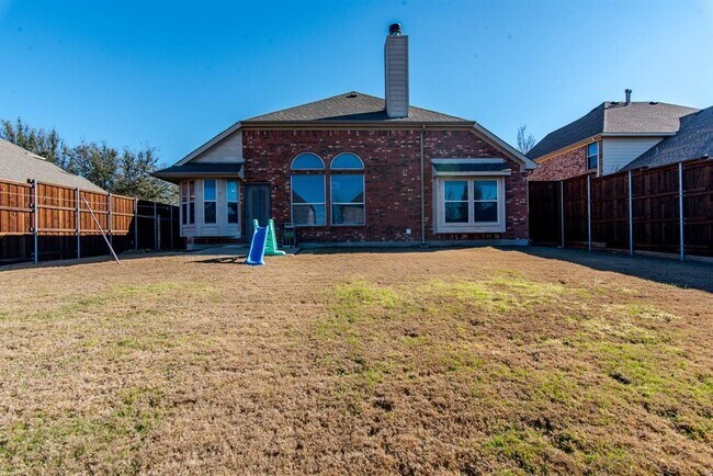 Building Photo - 8373 Brightside Ln