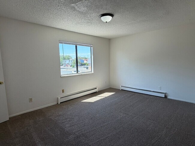 Building Photo - 3211 Opal Ct