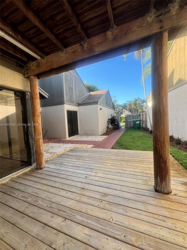 Building Photo - 7512 SW 95th Pl