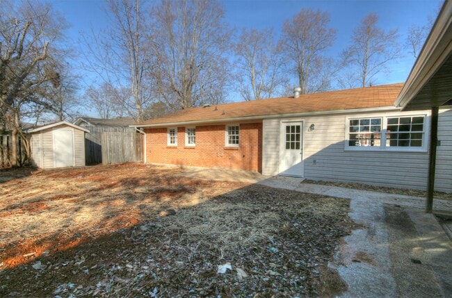 Building Photo - 4015 Apollo Dr SW
