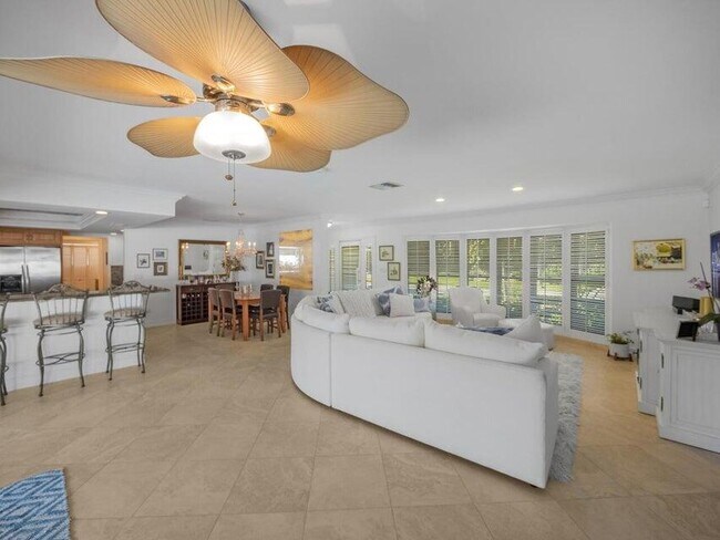 Building Photo - 1050 Gulfstream Way