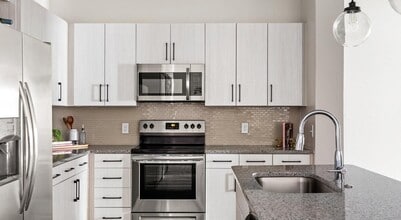 Building Photo - 2-Bed Luxury Living | 8 Weeks Free + Waive...