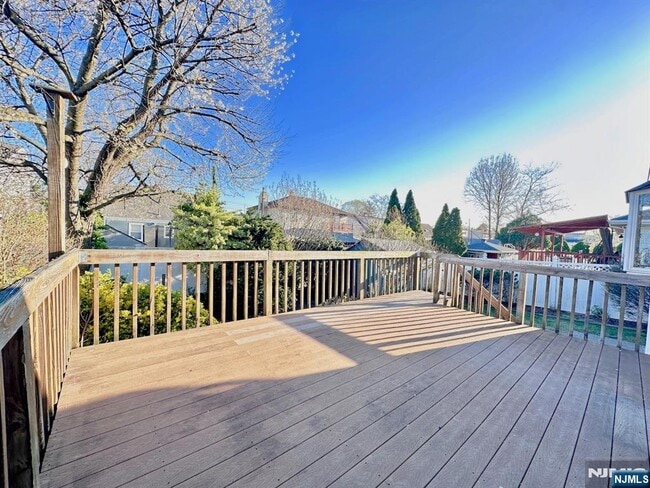 Building Photo - 48 Center