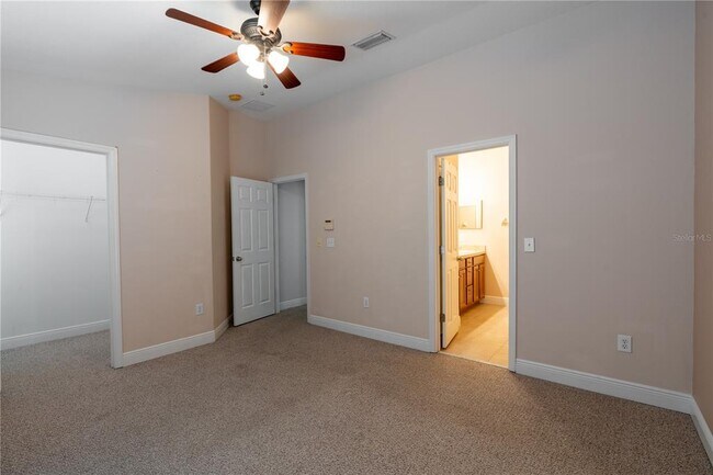 Building Photo - 4631 69th Pl N