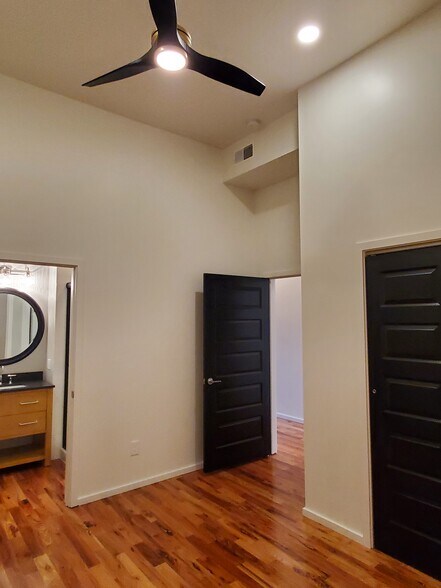 Bedroom or Private Office - 128 E High St