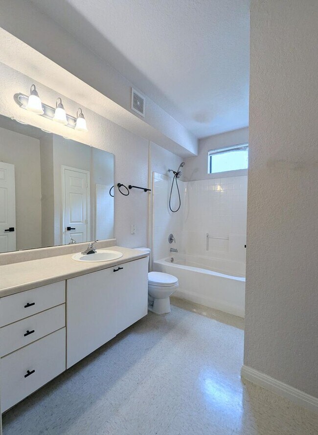 Building Photo - Must see! First floor, updates throughout!...