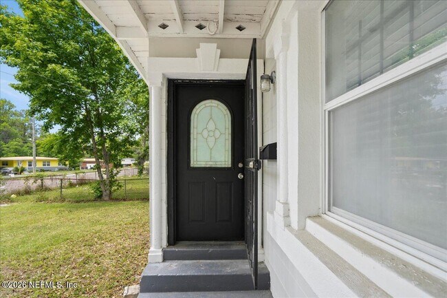 Building Photo - 6601 Cleveland Rd