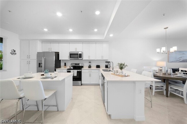 Building Photo - 15285 Grn Acrs Ave