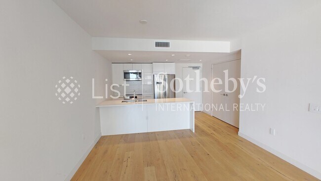 Building Photo - Ae'o #1909  |  Honolulu, HI