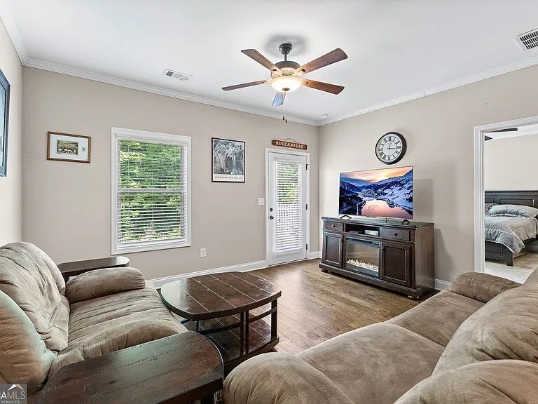Building Photo - 3875 Valley View Ct