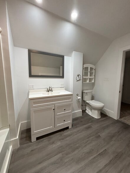 2nd floor bathroom - 68 Main St