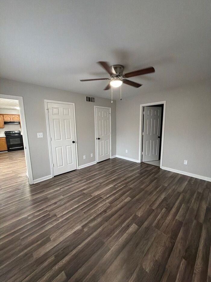 Building Photo - 10521 Going Ct