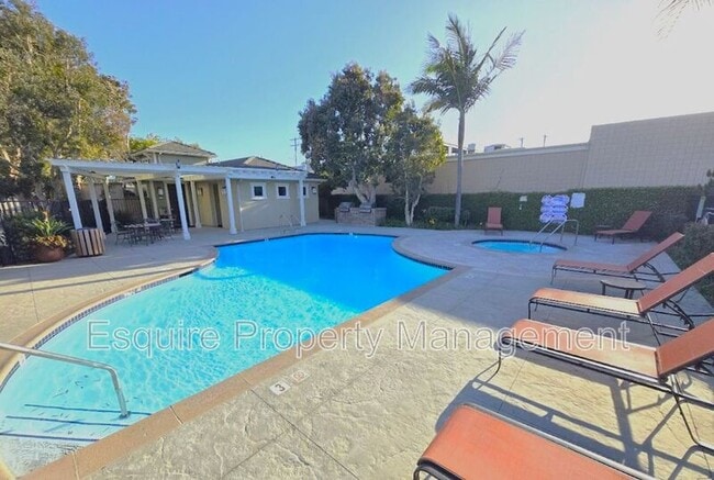 Building Photo - 320 Harbor Breeze Dr
