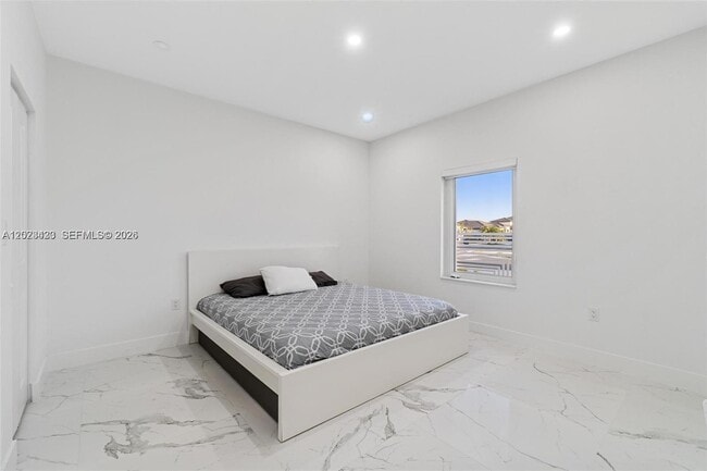 Building Photo - 13305 SW 190th Terrace