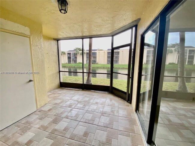 Building Photo - 2 bedroom in Miramar FL 33025