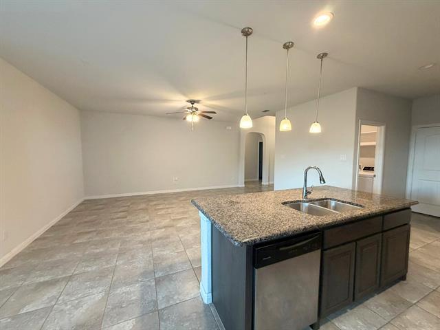 Building Photo - 1112 Genola Dr