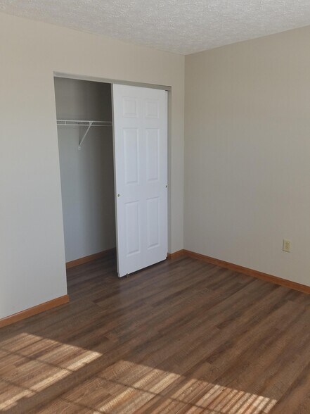 Building Photo - 7614 Stonebridge Golf Dr